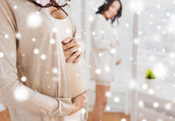 Quick (and easy) Pregnancy Announcement Ideas for the Holidays